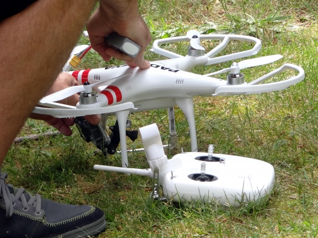 Mini avion a remoto o drones serán temporalmente prohibidos. Foto de Dodgerton Skillhause en Morge File.