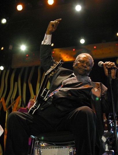 Photo at left, courtesy of the ©MJFF / Lionel Flusi.